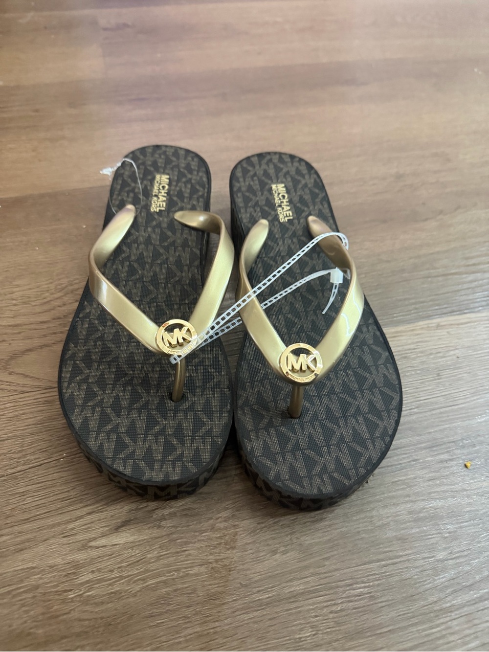 Michael Kors Brown Monogram Platform Flip Flops with Gold Straps Size 6